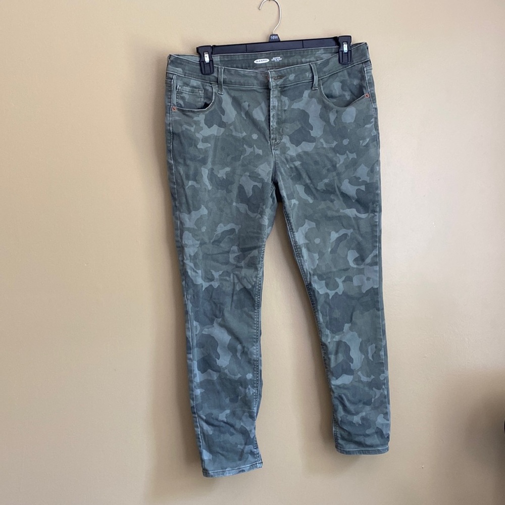 Old Navy rockstar super skinny ankle mid-rise size 16 petite